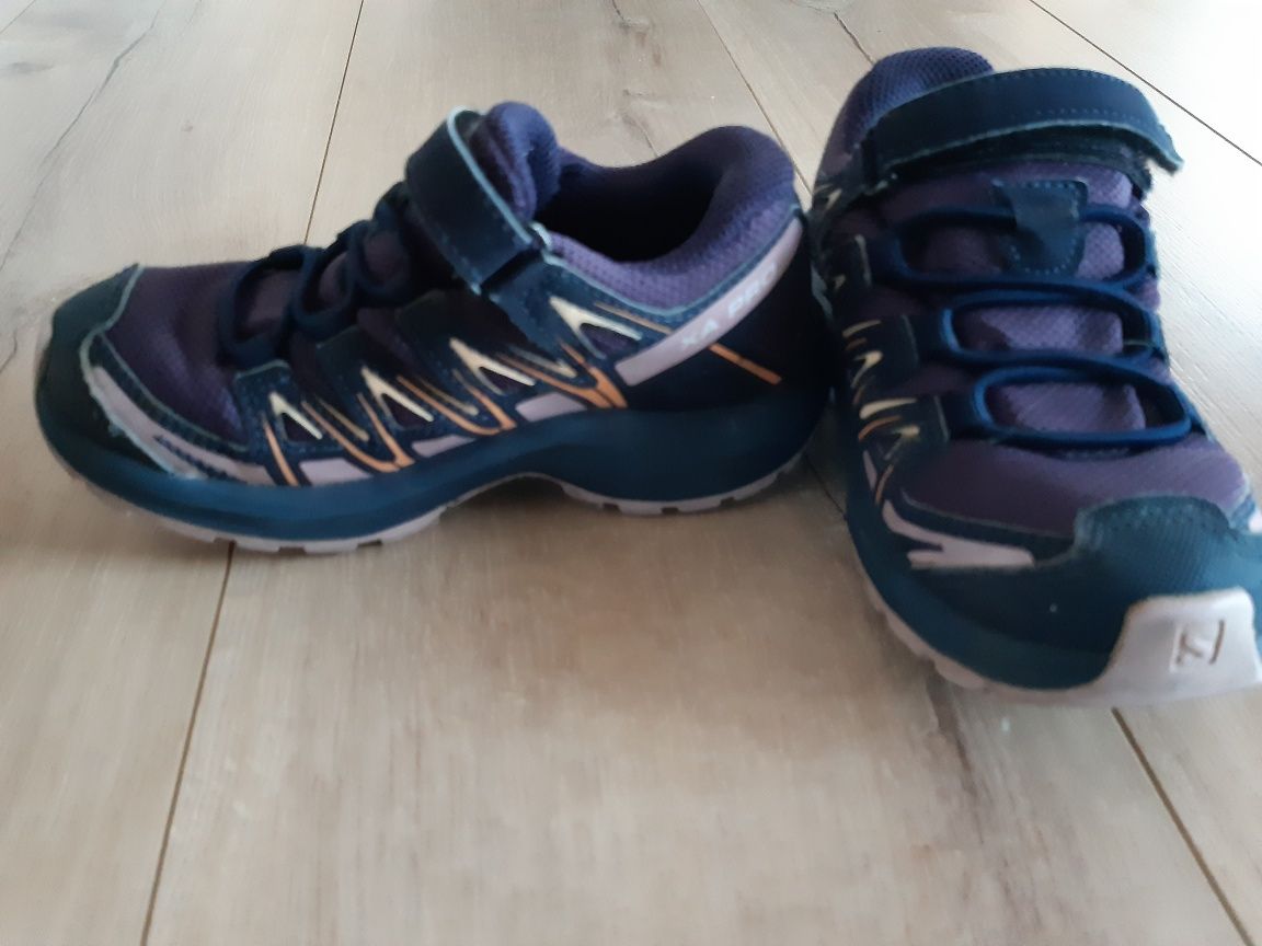 ghete drumetie SALOMON GORE-TEX 28 pret 65 lei