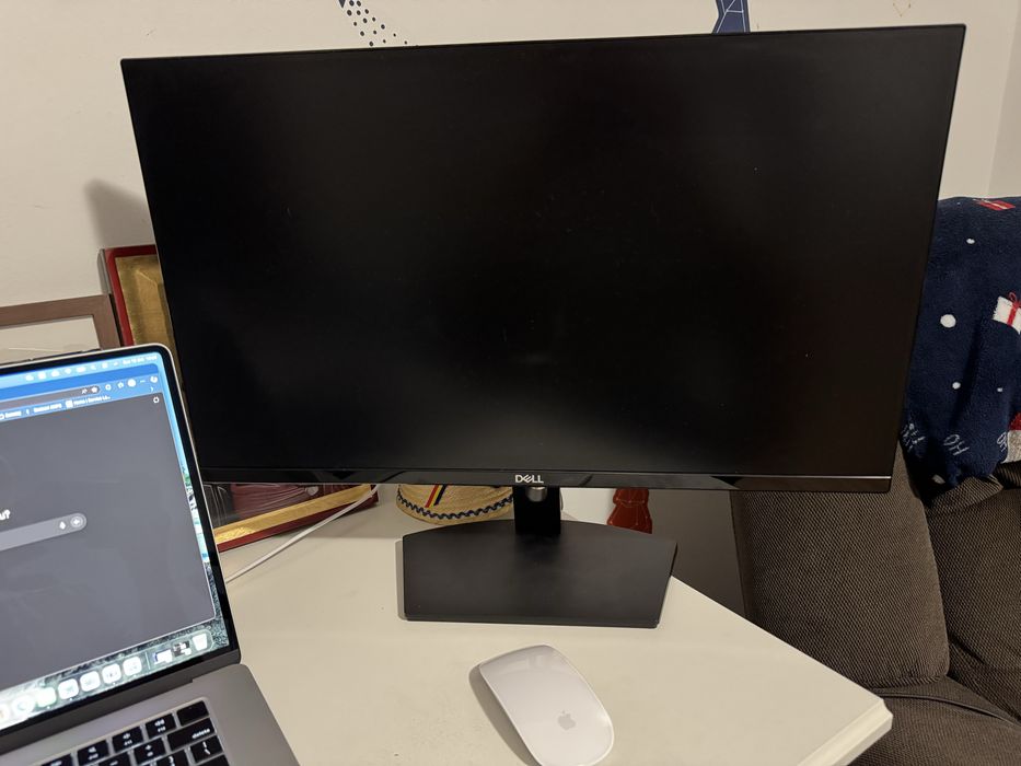 Vând monitor Dell SE2419HR