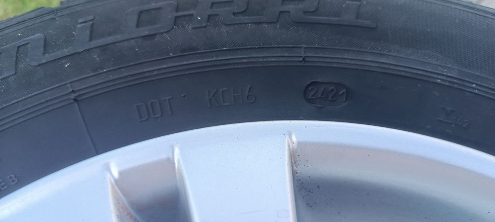 Jante + anvelope 205/60 R16