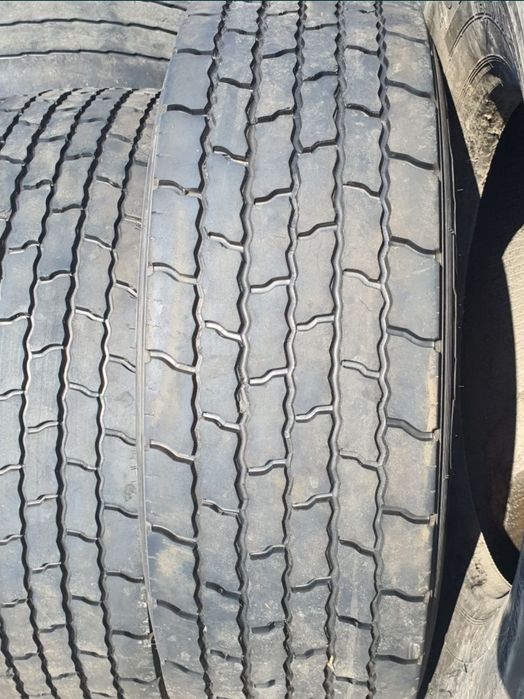 Anvelope 315 70 22.5 și 385 65 22.5 recanelate
