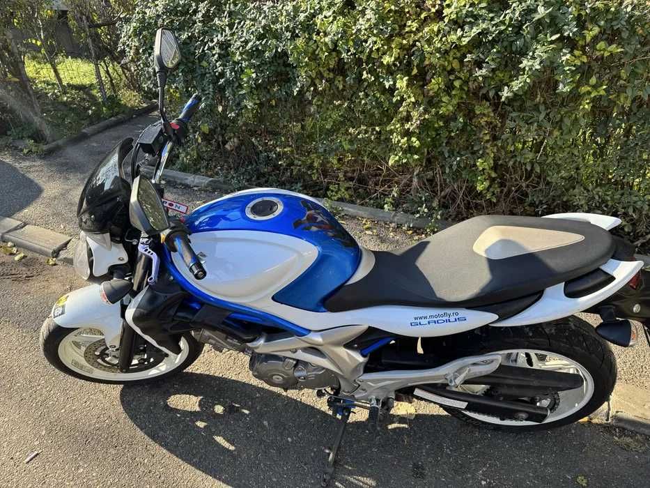Suzuki SV650 Gladius 2009