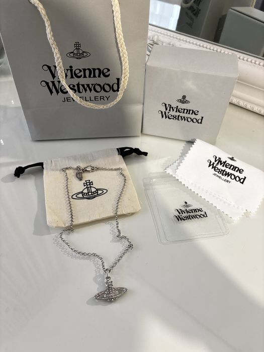 bratara viviene westwood noua , nu a fost purtata nivi o data , marime