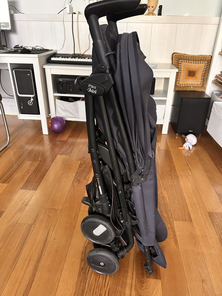 Carucior Mini, Peg Perego, Bleumarin/Negru