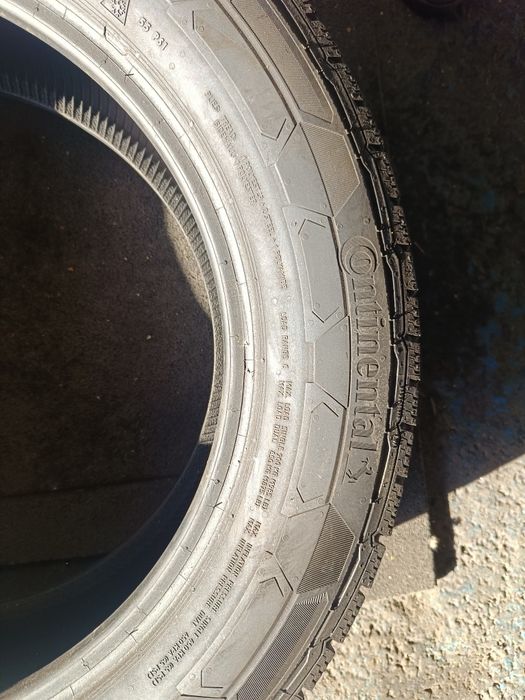 215 60 17c m+s Continental