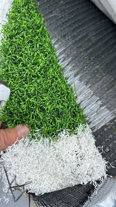 Gazon sintetic și ornamental