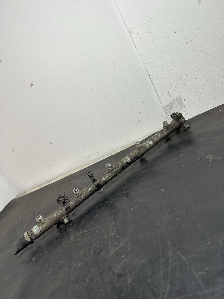 Rampa injectoare Mercedes Sprinter 316 CDI 2.7 CDI ML270 A6120700095