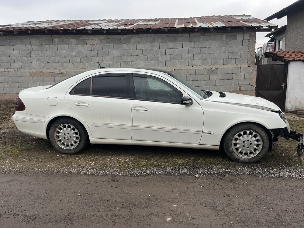 Мерцедес Е класа W211 на части