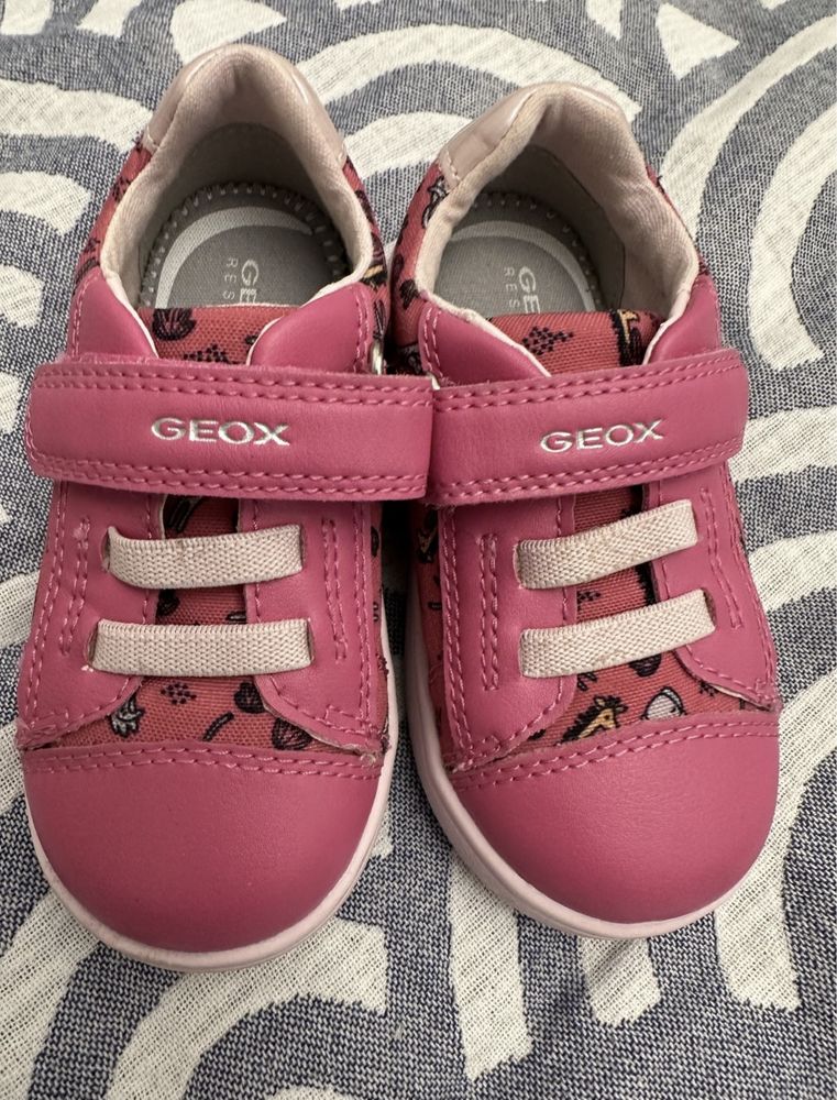 Geox 23 размер кроссовки розовые  Новые