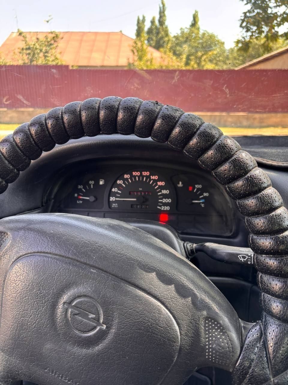 В продаже Opel vectra 1.6