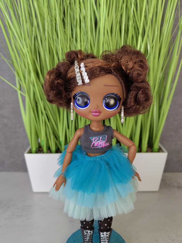 Păpușă L.O.L Surprise OMG - Miss Glam