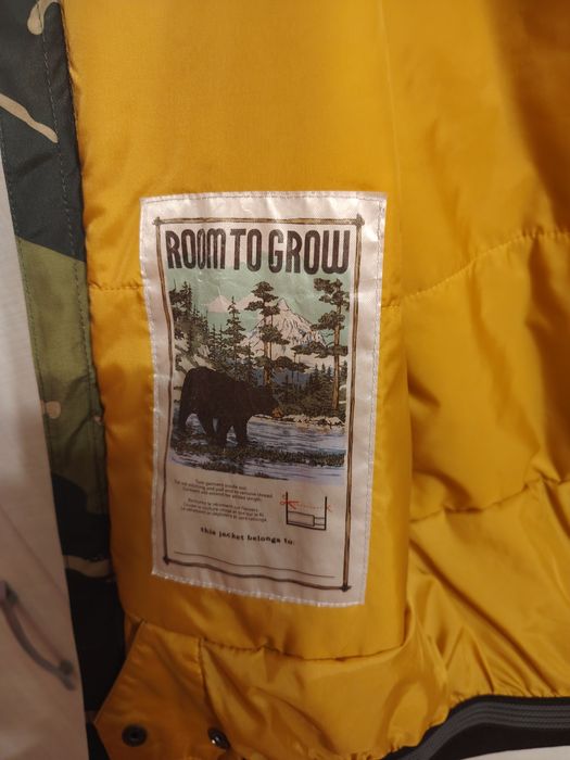 Geacă snowboard/ski BURTON – mărimea M (140-147 cm) 
Stare: foarte bu