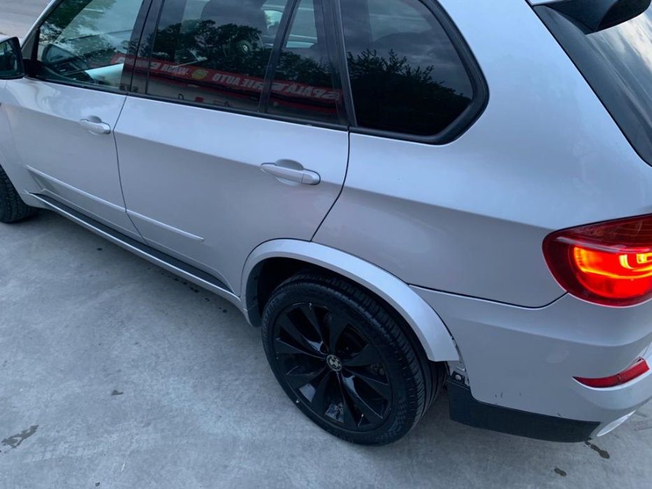 dezmembrez bmw x5 e70/dezmembrez e70 2008/faruri/bara/capota/praguri