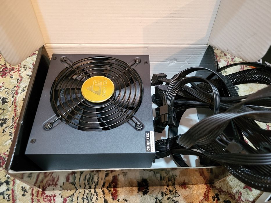 (Не рабочий) Блок питания proton 600w chiftec.