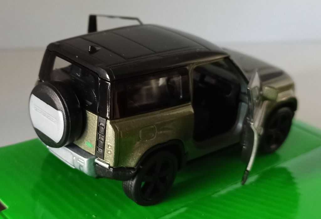 Macheta Land Rover Defender 2020 maro - Welly 1/36