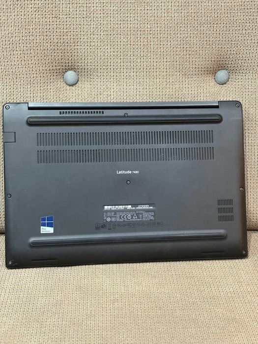 Laptop DELL Latitude 7480 i5 7200U. 8gb ram, 256 NVMe - fara baterie