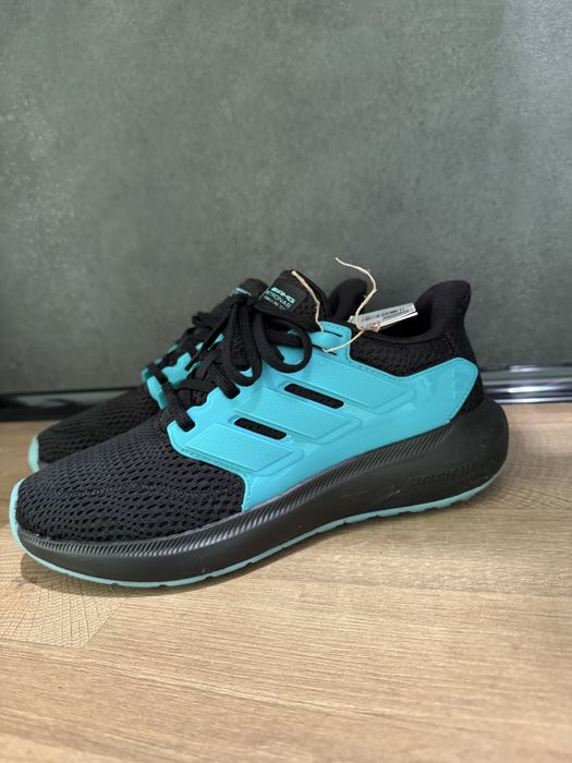 Детски маратонки Adidas, номер 37 1/3, нови с кутия