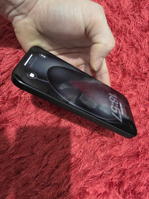 -Iphone 15, Black, 128Gb, 8Ram, bat: 90%, stare foarte buna, doar tele