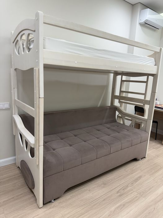 Срочно Двухярусная кровать-диван дерево