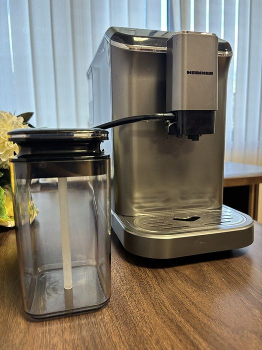 Vand  Espressor Heinner