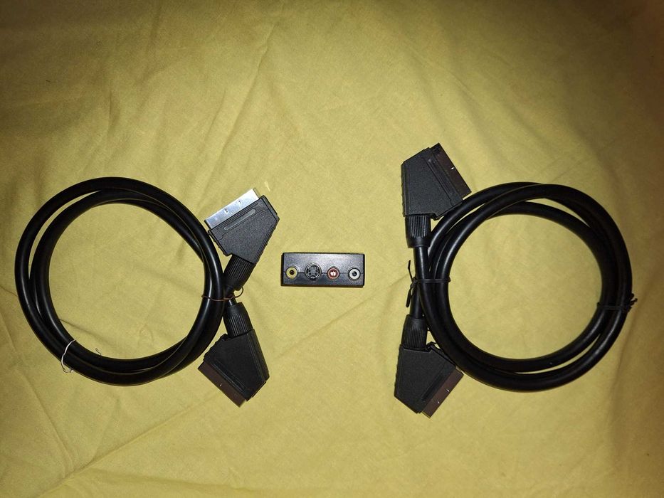 Set  cabluri euroscart si mufa adaptor euroscart RCA si Svideo