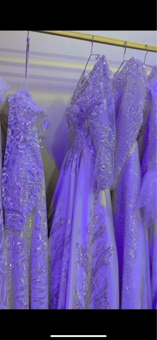 kelin kuylaklar sotiladi.Holati yaxshi.400 mingdan 1 yarim miliongacha