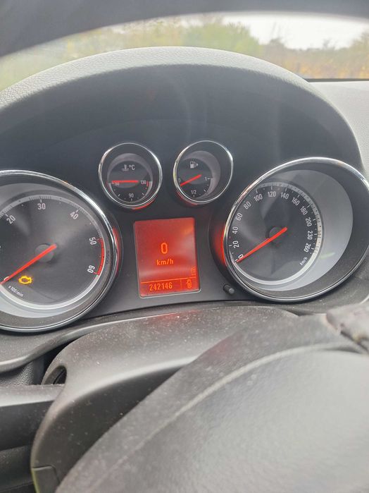 Vand opel insigna sport tourer 2010