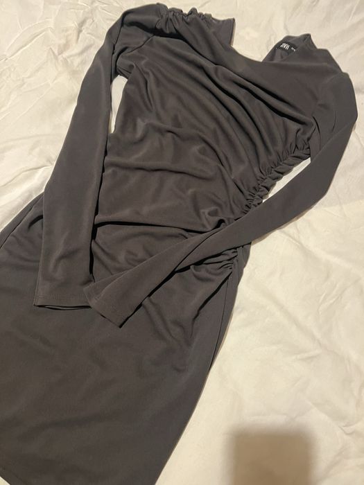 Рокля Zara XS размер.