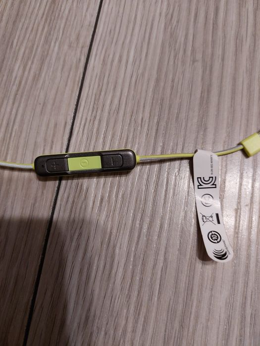 Vand Casti bluetooth JBL Reflect Contour 2