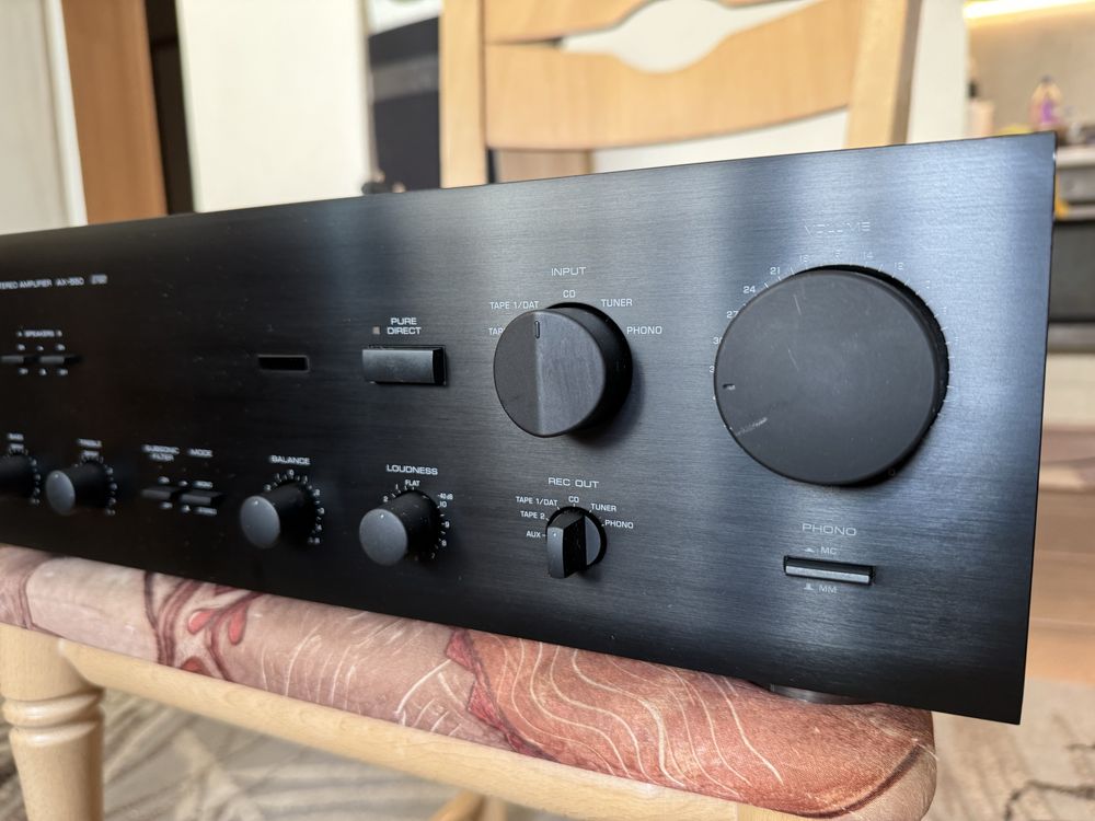 Качествен стерео усилвател Yamaha AX-550