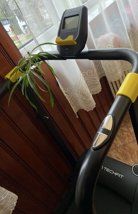 Bandă de alergat  , nu se conecteaza la priză.