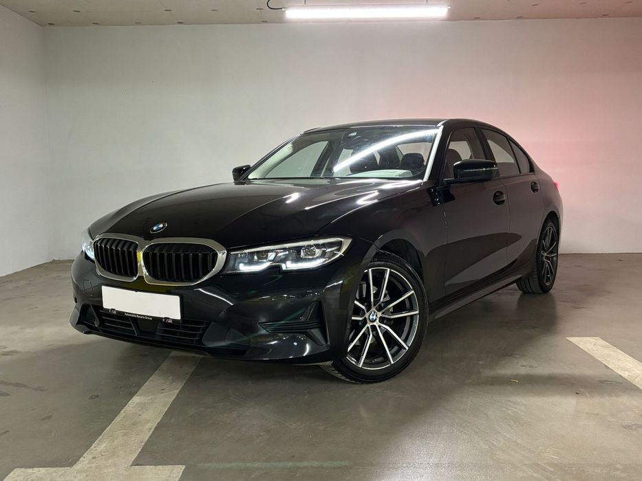 BMW Seria 3 BMW 320i Xdrive Sport Line Adaptive LED HiFi Keyless