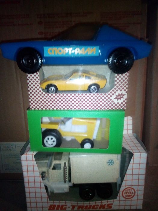 Ретро колички- чисто нови