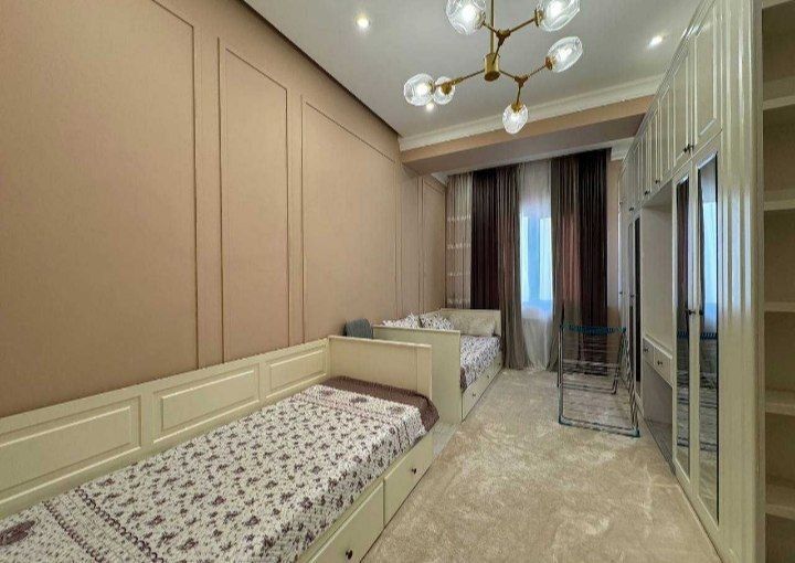 Аренда 4 комнатная квартира в Яккасарайскому районе 1000 $