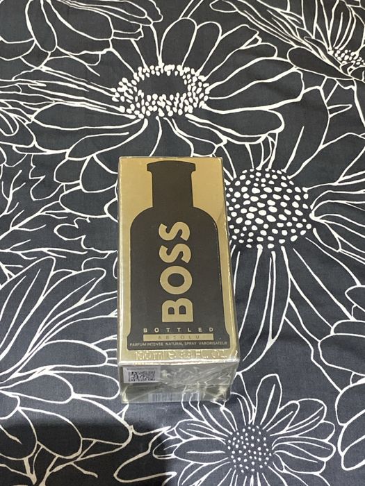 **Нов** Boss Bottled Absolu EDP
