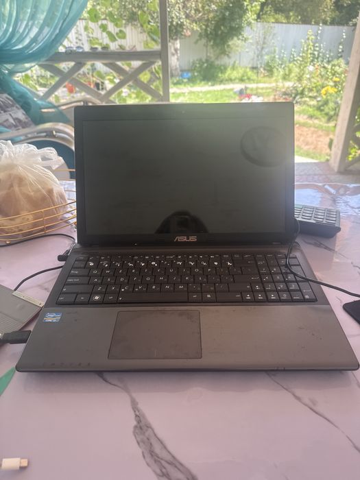 Продам ноутбук за