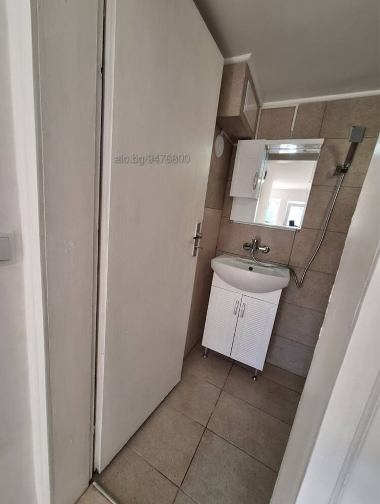Продава се Офис в к.к. Св.Св. Константин и Елена - 14 кв.м за 2000 €/кв.м - Снимка #3
