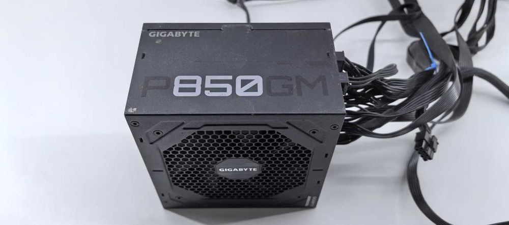 Sursa PC 850W Full modulara calitate GOLD