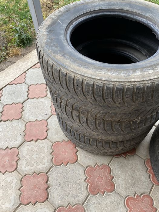 Продам шины 17 размер