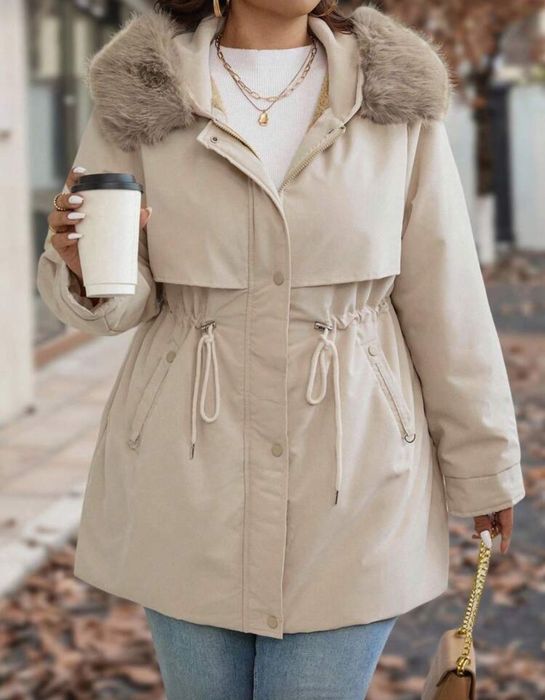 *ТОП* Дамско яке с пухена качулка