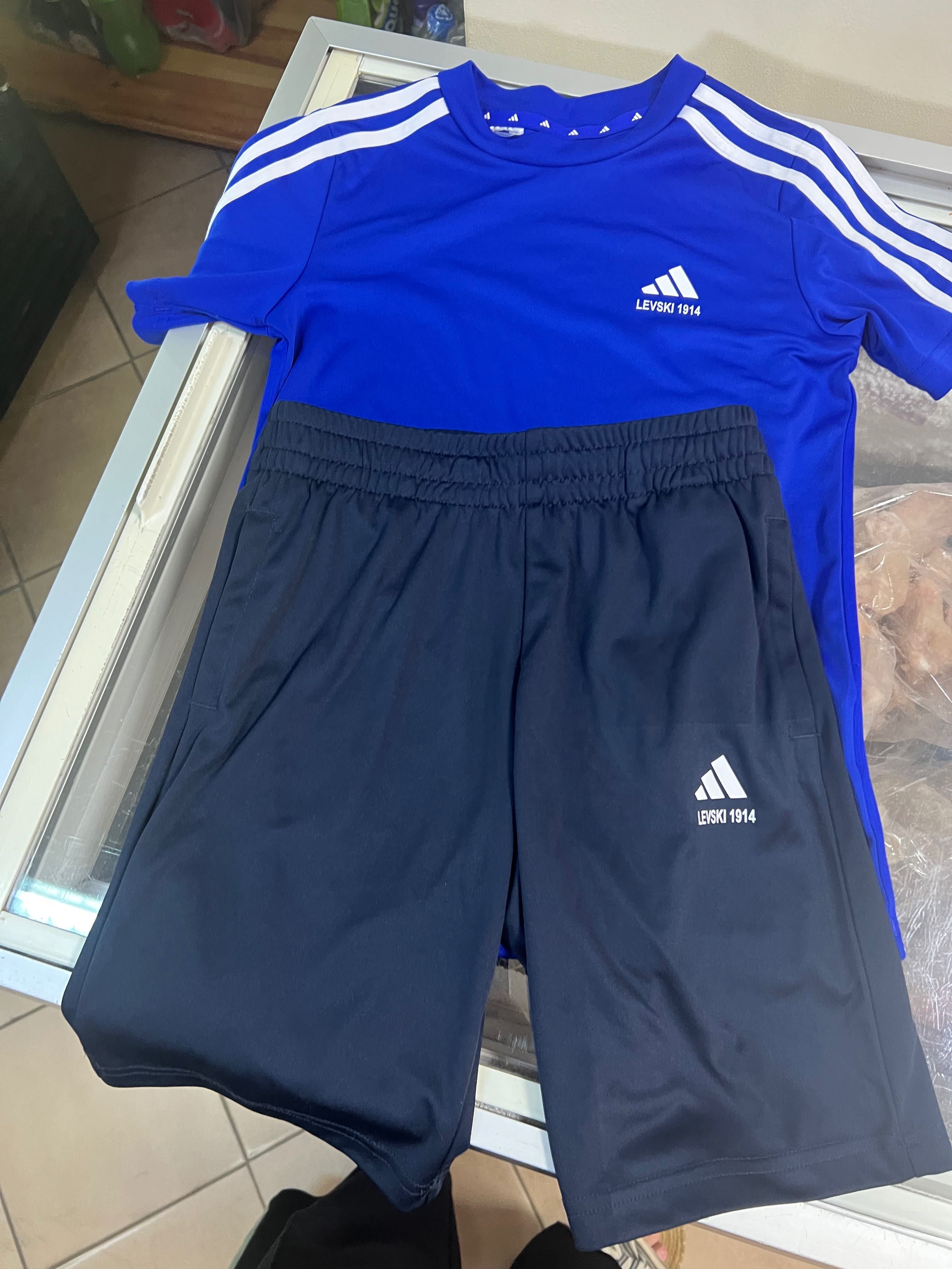 Детски маратонки и дрехи  adidas