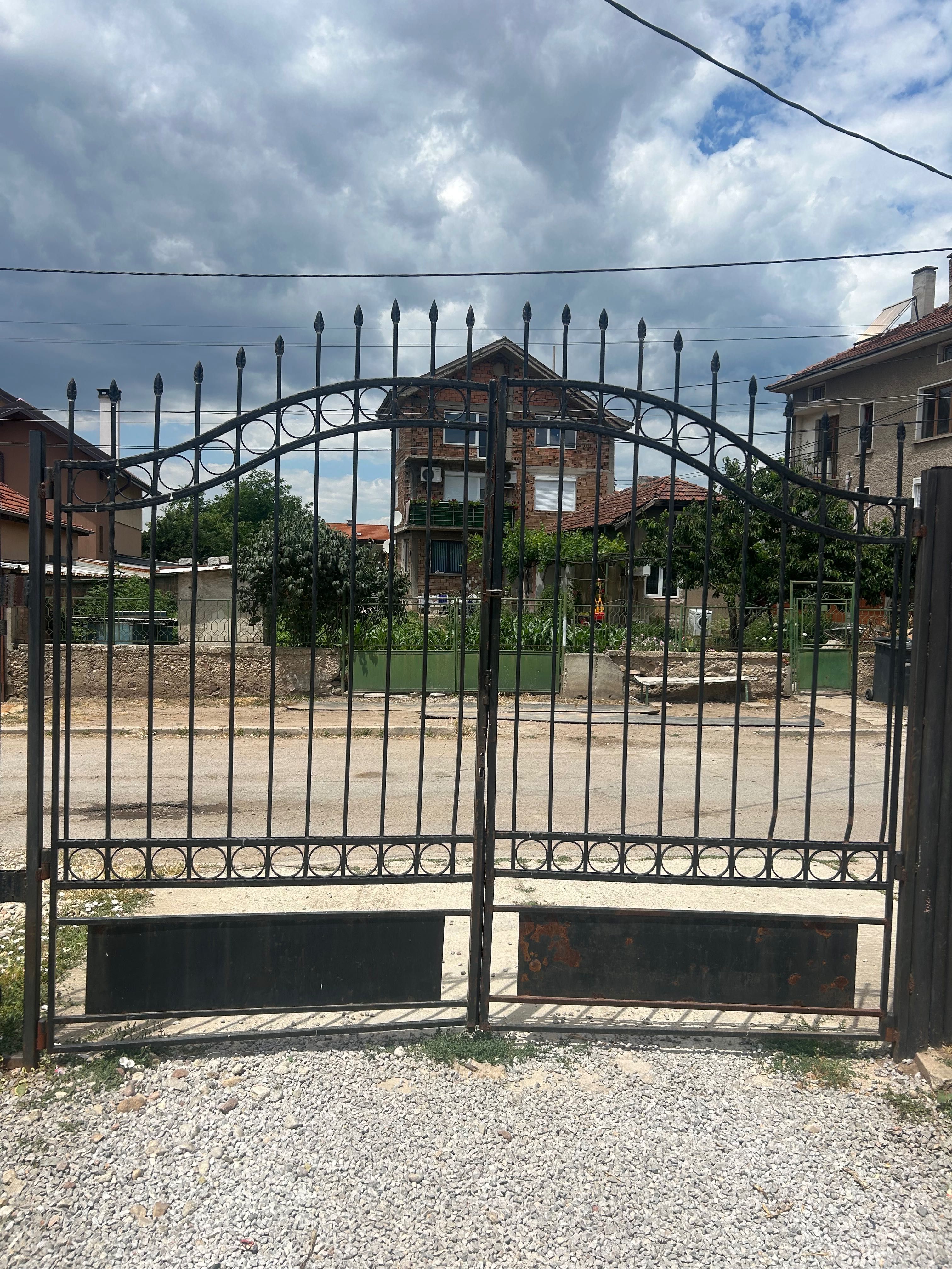 Гаражни врати от ковано желязо
