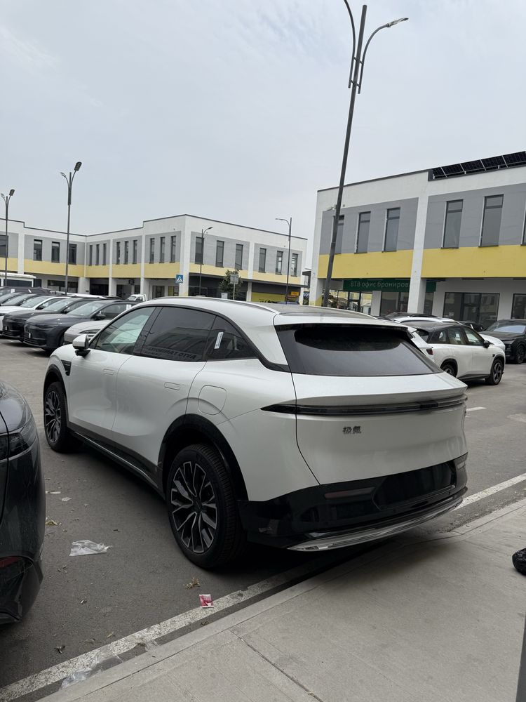 Zeekr 007 Full notarusga tayyor