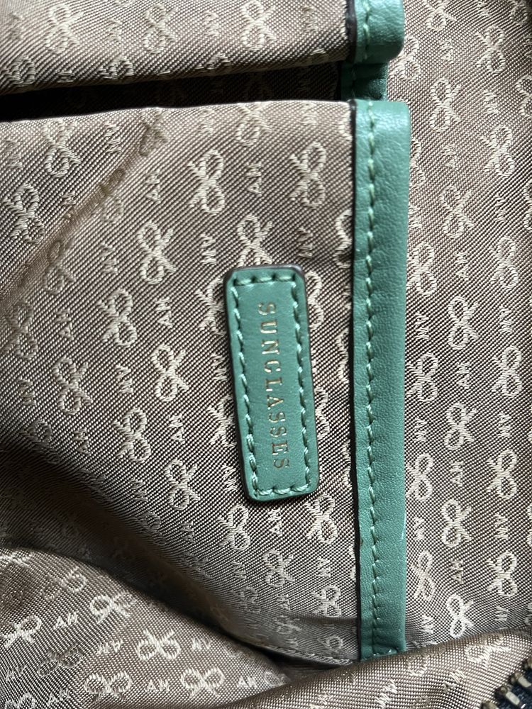 Дамска чанта ANYA HINDMARCH отестествена кожа.