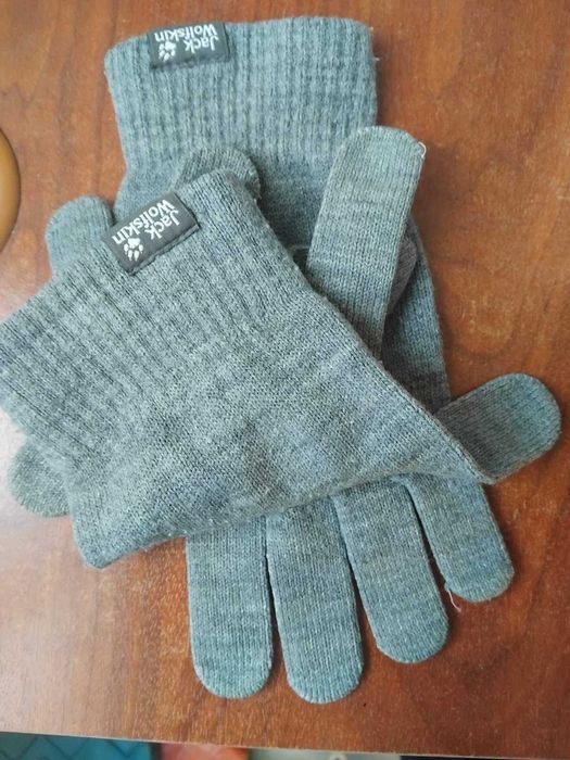 Jack Wolfskin 100% оригинални сиви ръкавици