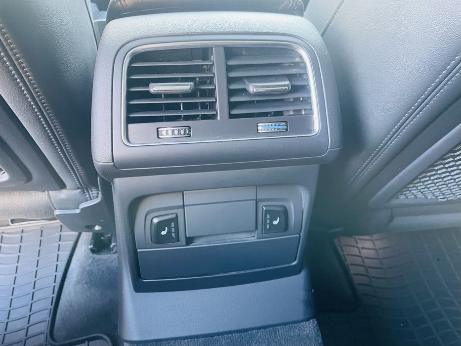 Vand  AUDI Q5 full 2.0 diesel 4x4 impecabil