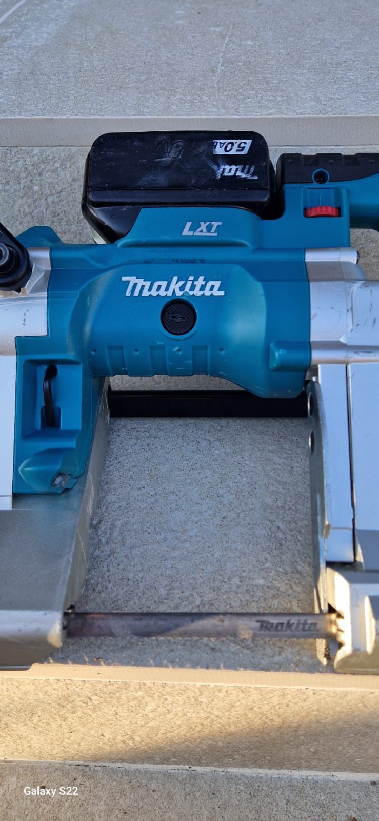 Makita ferestrău panglica pe acumulator