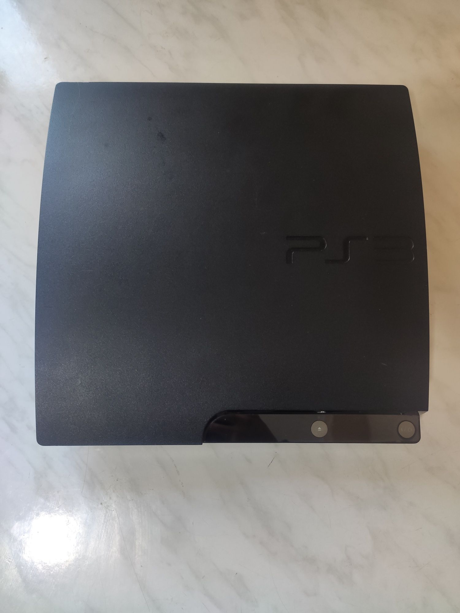 PlayStation 3 slim 500 gb holati ideal sotiladi