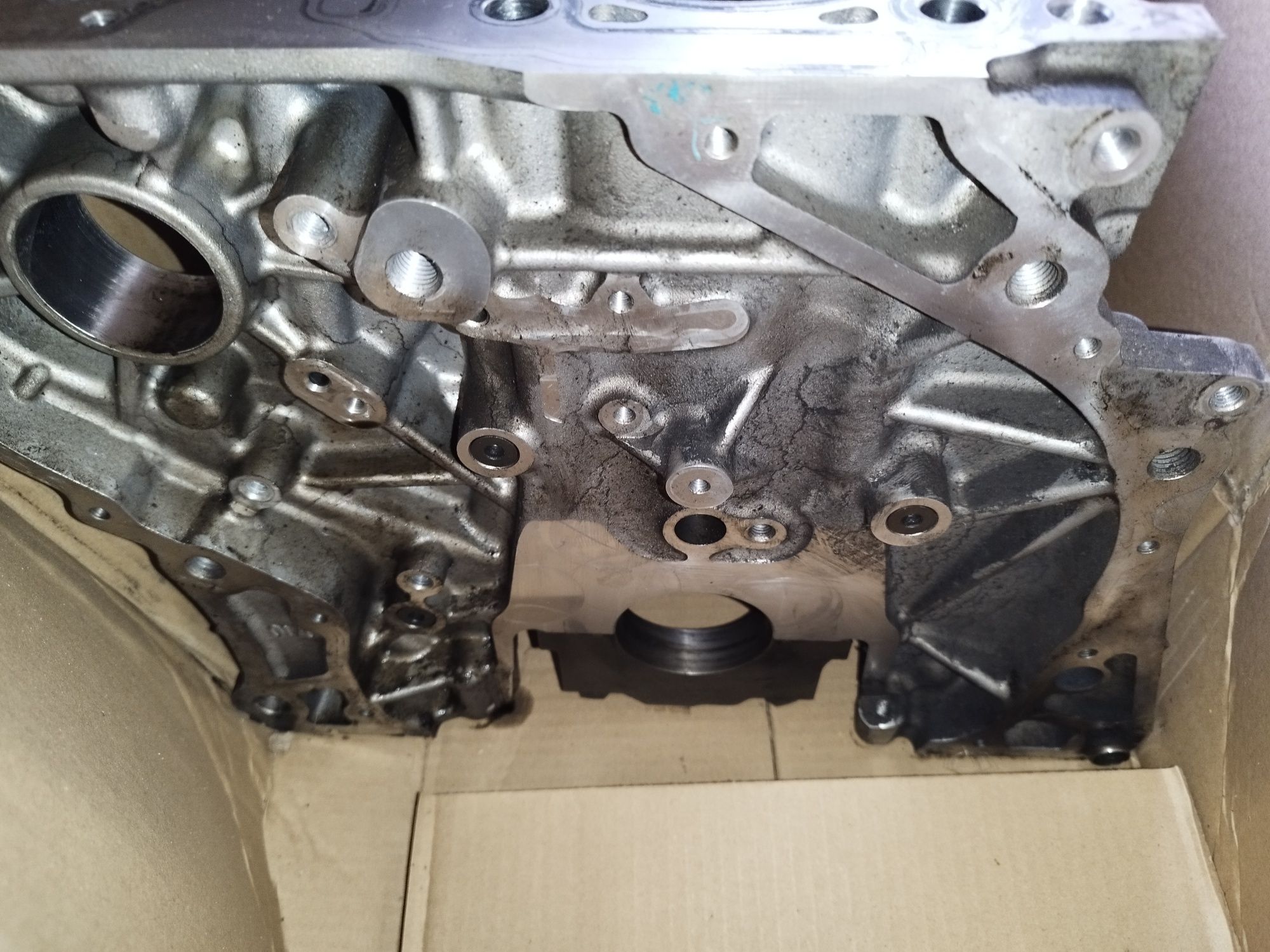 Продавам глава,бутала, биели за BMW N57D30A 3.0D-245кс за F серийтена