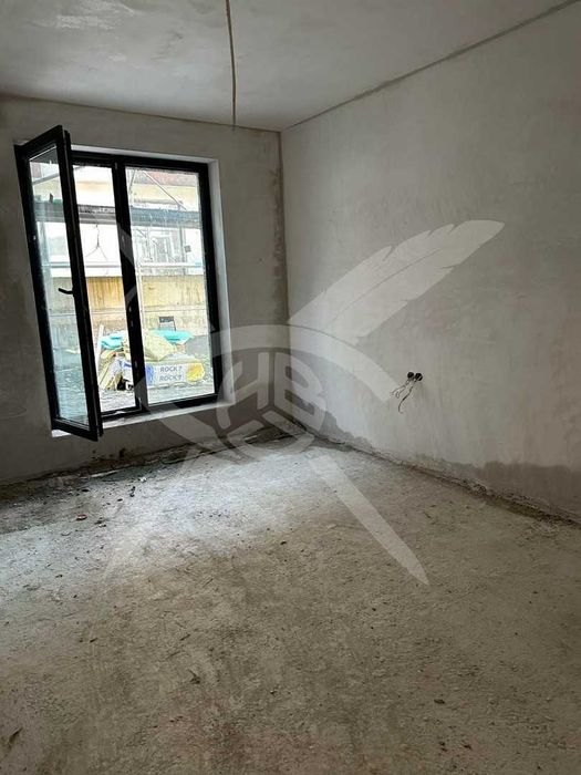 Продава се Четиристаен апартамент в София, Витоша - 239 кв.м за 619 €/кв.м - Снимка #2