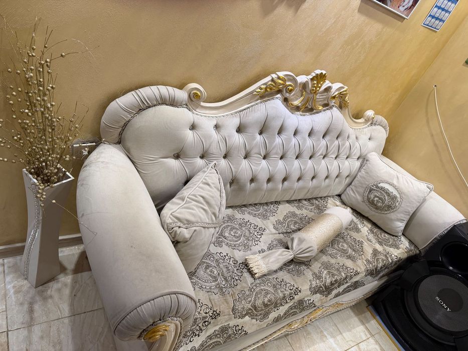 Мека мебел диван